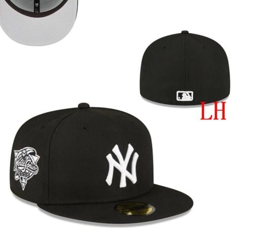 كاب أسود NY مقفل