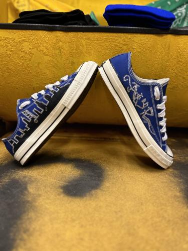 شوز تصميم Converse الازرق الأصلي الإصدار القديم