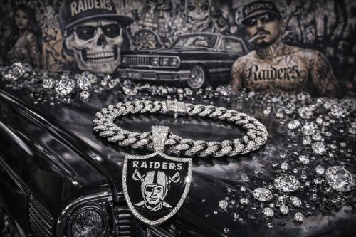 سلسال Raiders جودة عالية