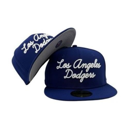 كاب ازرق  LA مقفل