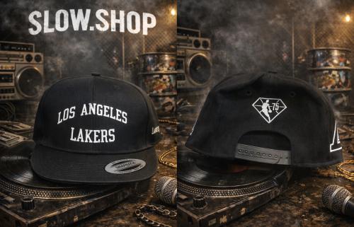 كاب Lakers مفتوح