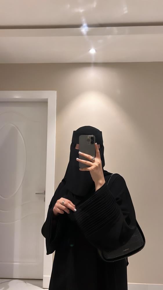شموخ