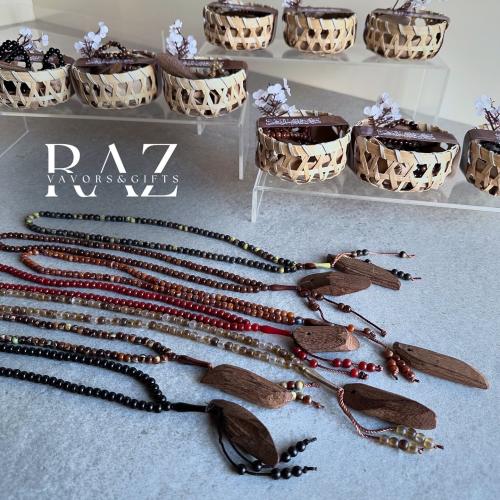 توزيعات سبحة ملونه مع عود