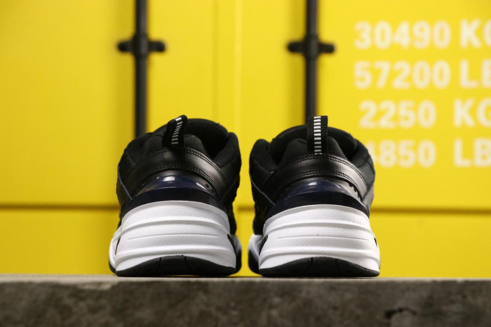 حذاء Nike M2K tekno