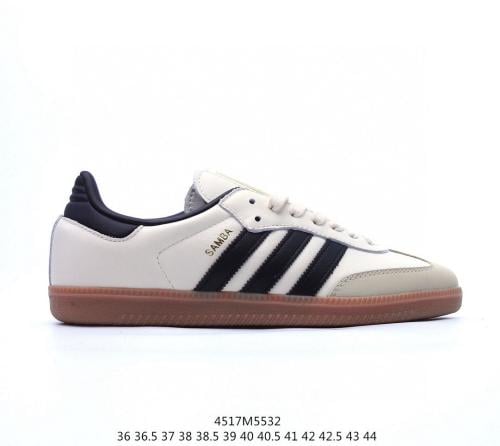 حذاء Adidas samba