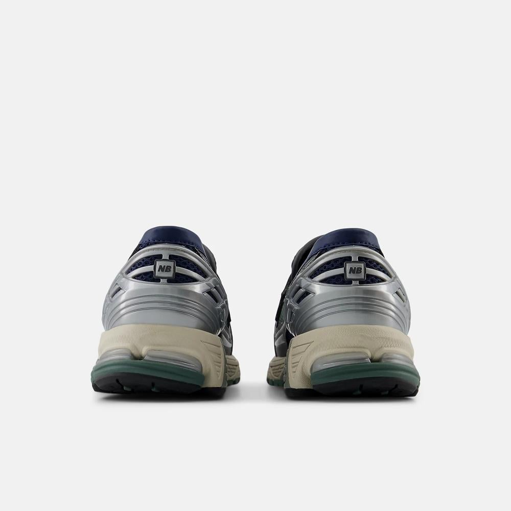 حذاء New Balance 1906L