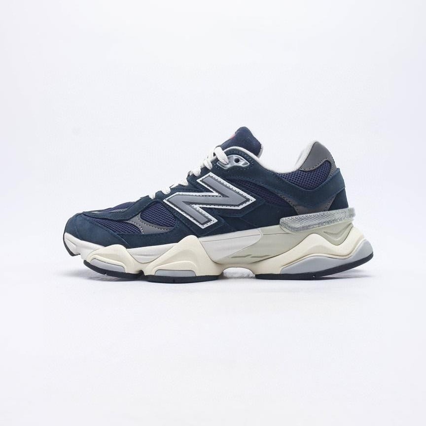 حذاء New Balance 9060
