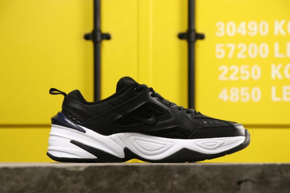 حذاء Nike M2K tekno