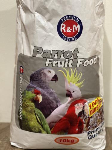غذاء بغبغاء من شركة R&M