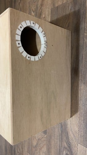 بياضة طيور متوسطة