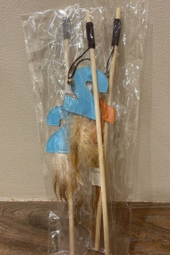 لعبة سنارة للقطط