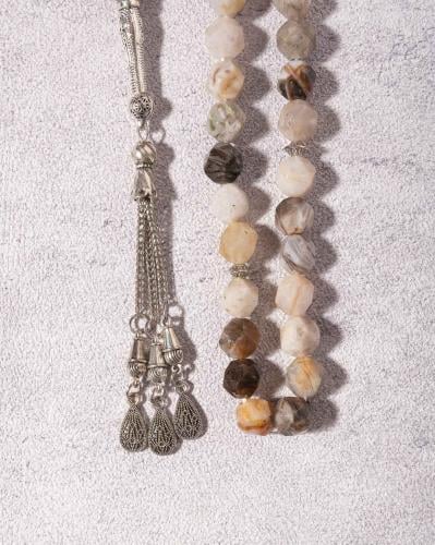 سبحة حجر عقيق ملون طبيعي بقصة الاماس