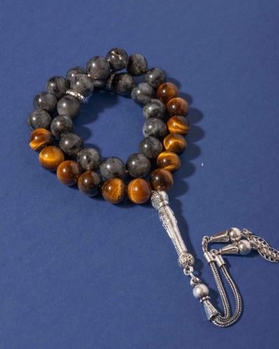 سبحة حجر طبيعي تورمالين وعين النمر