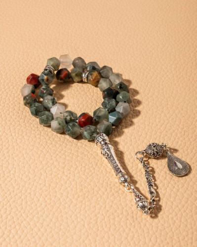 سبحة حجر الدم بقصة الاماس الفاخرة