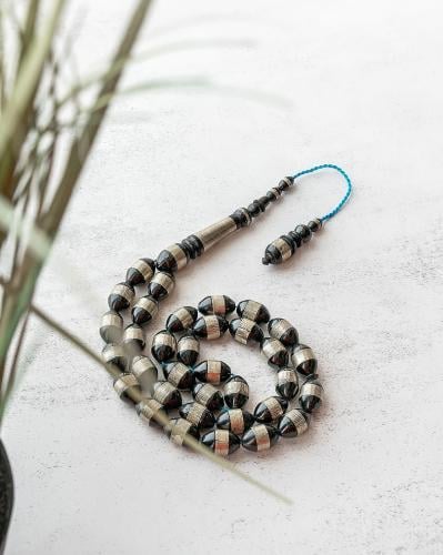 سبحة كوك طبيعي مزخرفة بمعدن بيضاوي