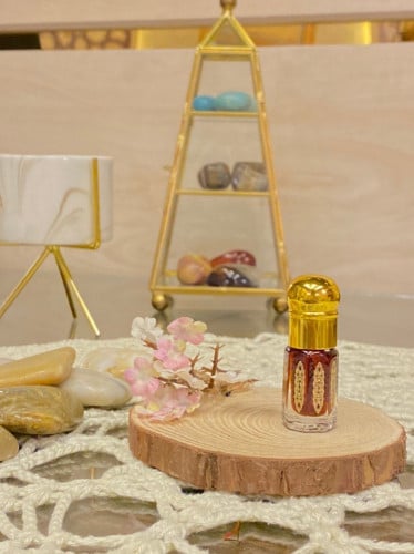 دهن عود هندي