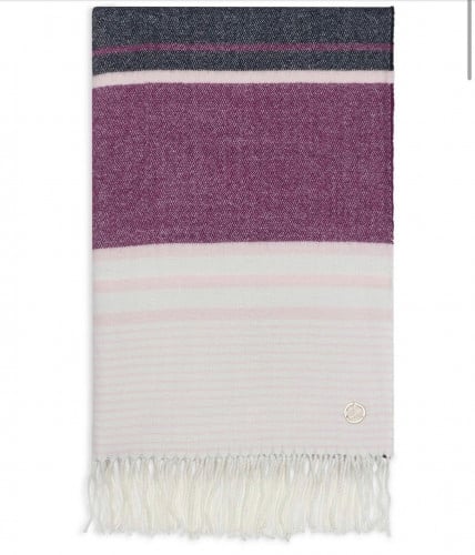 سكارف نسائي من كالفن كلاين