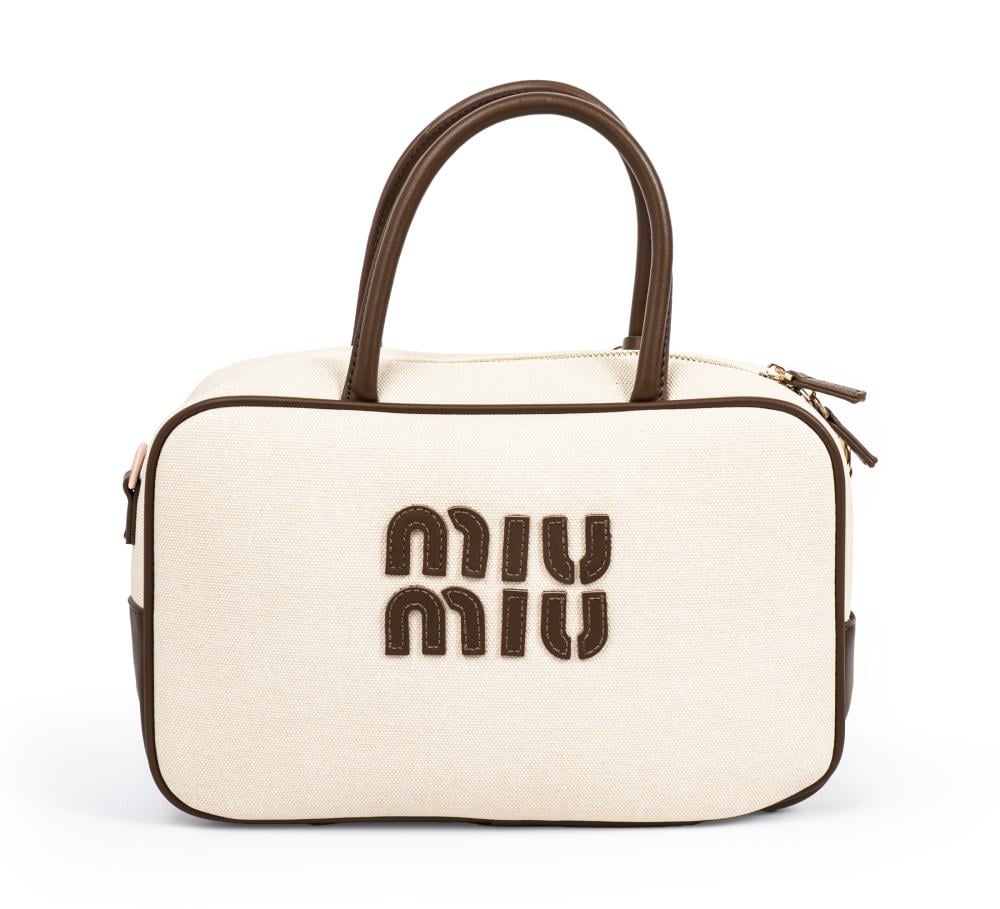 حقيبة MIU MIU  تصميم قماش بإطار جلدي
