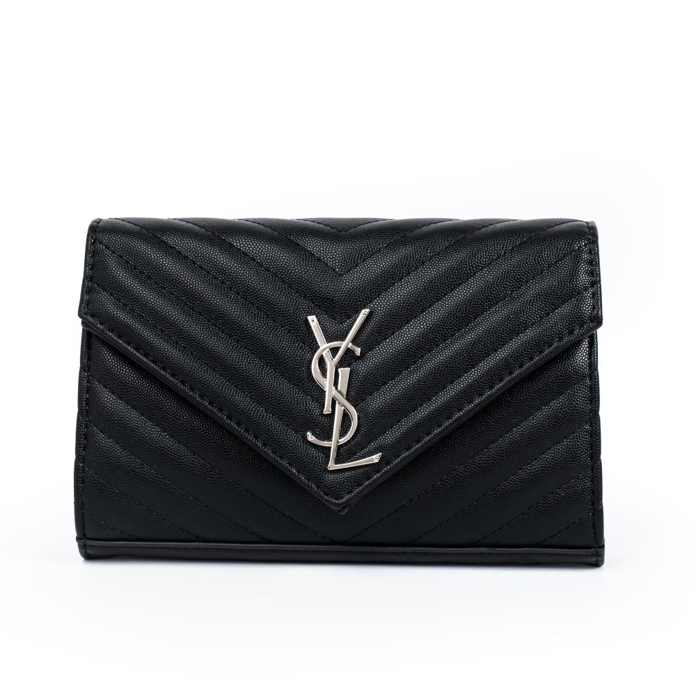 حقيبة سان لوران كاساندر بتصميم ظرف مبطن