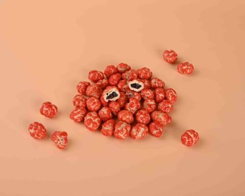 دراجيه الكرانبري بالفراولة بالشوكلاتة البلجيكية الفاخرة