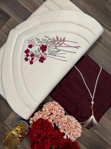 سجادة صلاة طقم صلاة نسائي