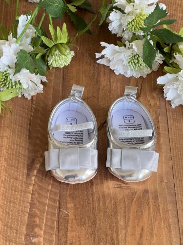 حذاء مواليد