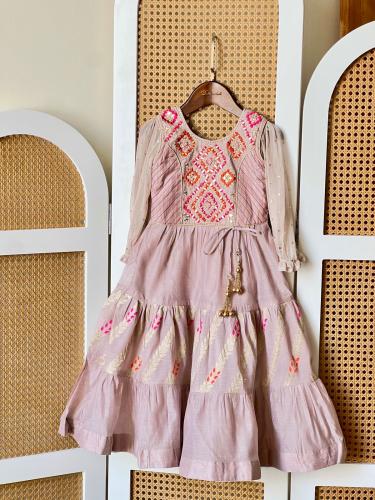 فستان 2-4سنوات