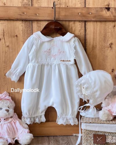 افرول مع القبعه الفرنسيه