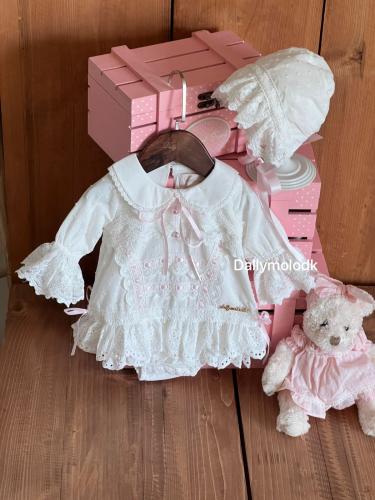 افرول مع القبعه الفرنسيه