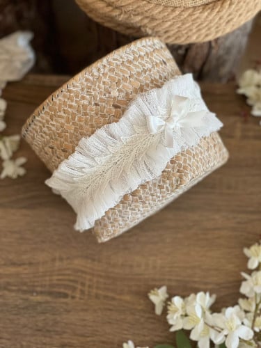 طوق أوف وايت