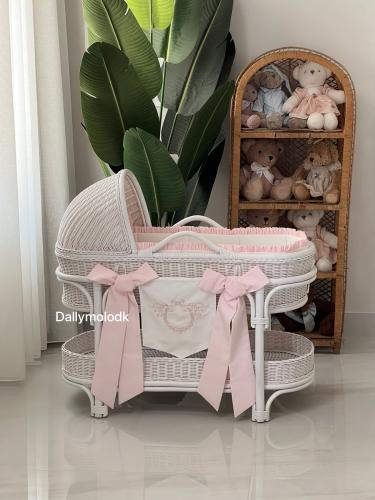 سرير خيرزان - بناتي