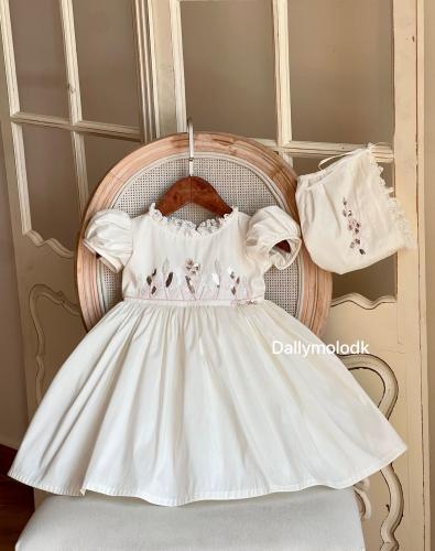 فستان  شك يدوي مع القبعة الفرنسية  0-3 الى 1