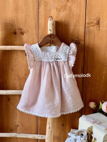 فستان من3 شهور الى سنه ونص