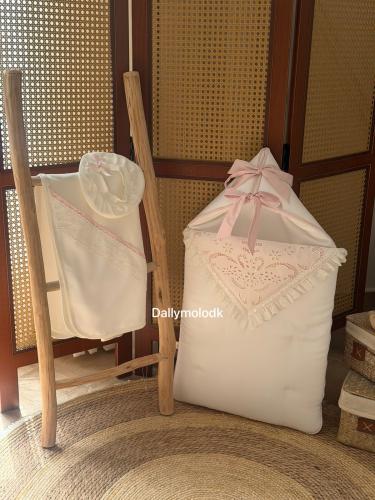 مدس مع اللفه والقبعه الدائريه