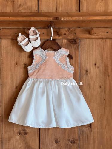 فستان من 2 سنتين الى 6 سنوات