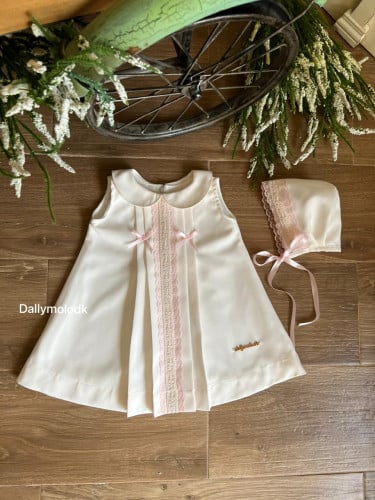 فستان مع القبعه الفرنسيه 0-3 شهور الى 1 سنة