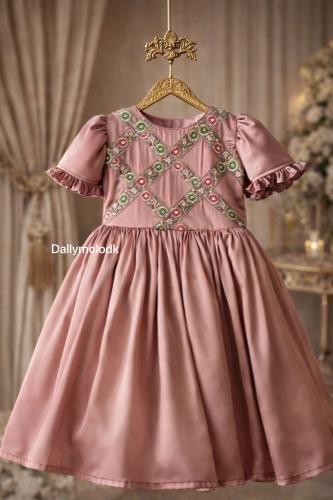 فستان 5-7 سنوات