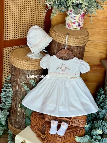 فستان مع القبعة الفرنسية  0-3 الى 1 سنة بدون الجورب