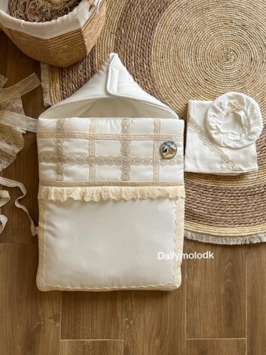 مدس ولادي مع القبعة الدائرية