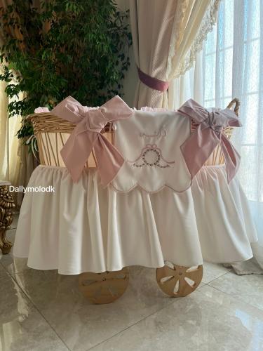 سرير عربة مع تلبيسة