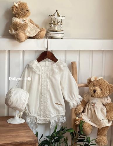 افرول اوف وايت مع القبعه الفرنسيه 0-3