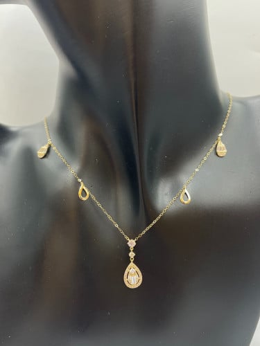 18 karat necklace