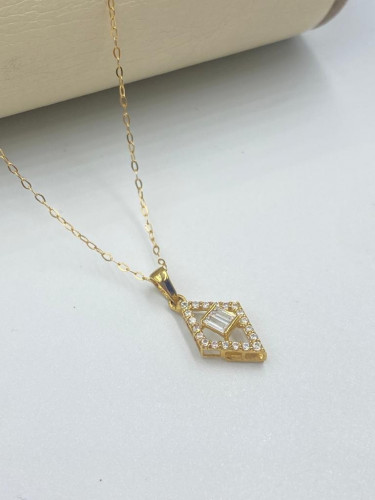 18 karat necklace