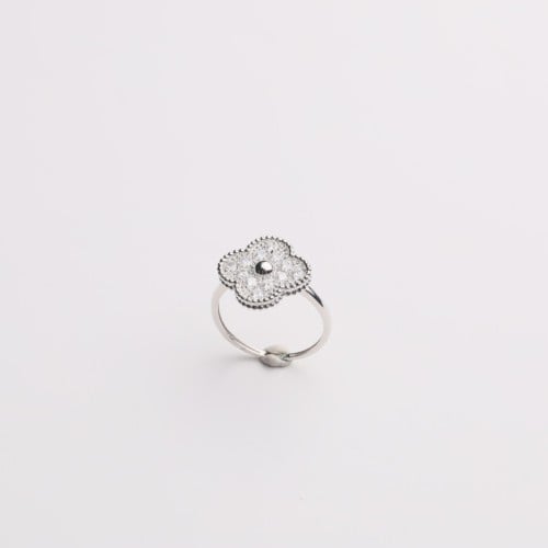 خاتم عيار 18