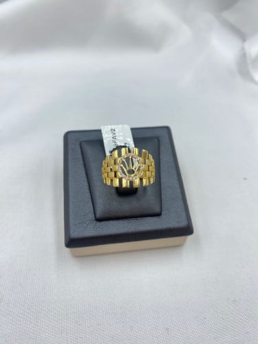 18 karat ring