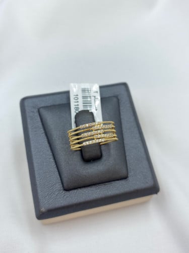 18 karat ring