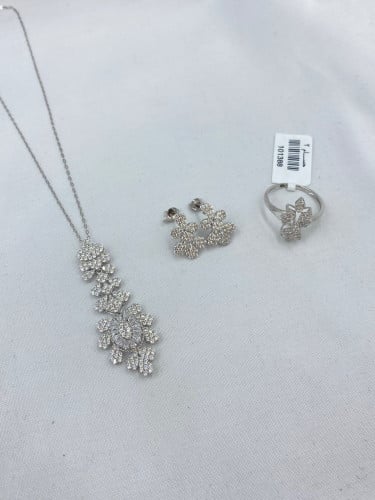 نصف طقم عيار 18