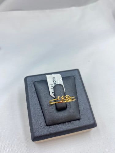 خاتم عيار 18