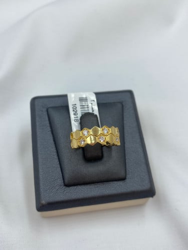 18 karat ring
