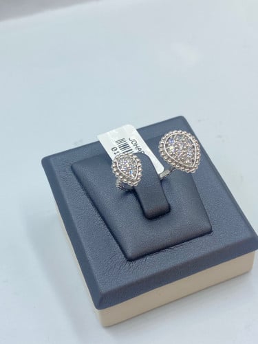 خاتم عيار 18